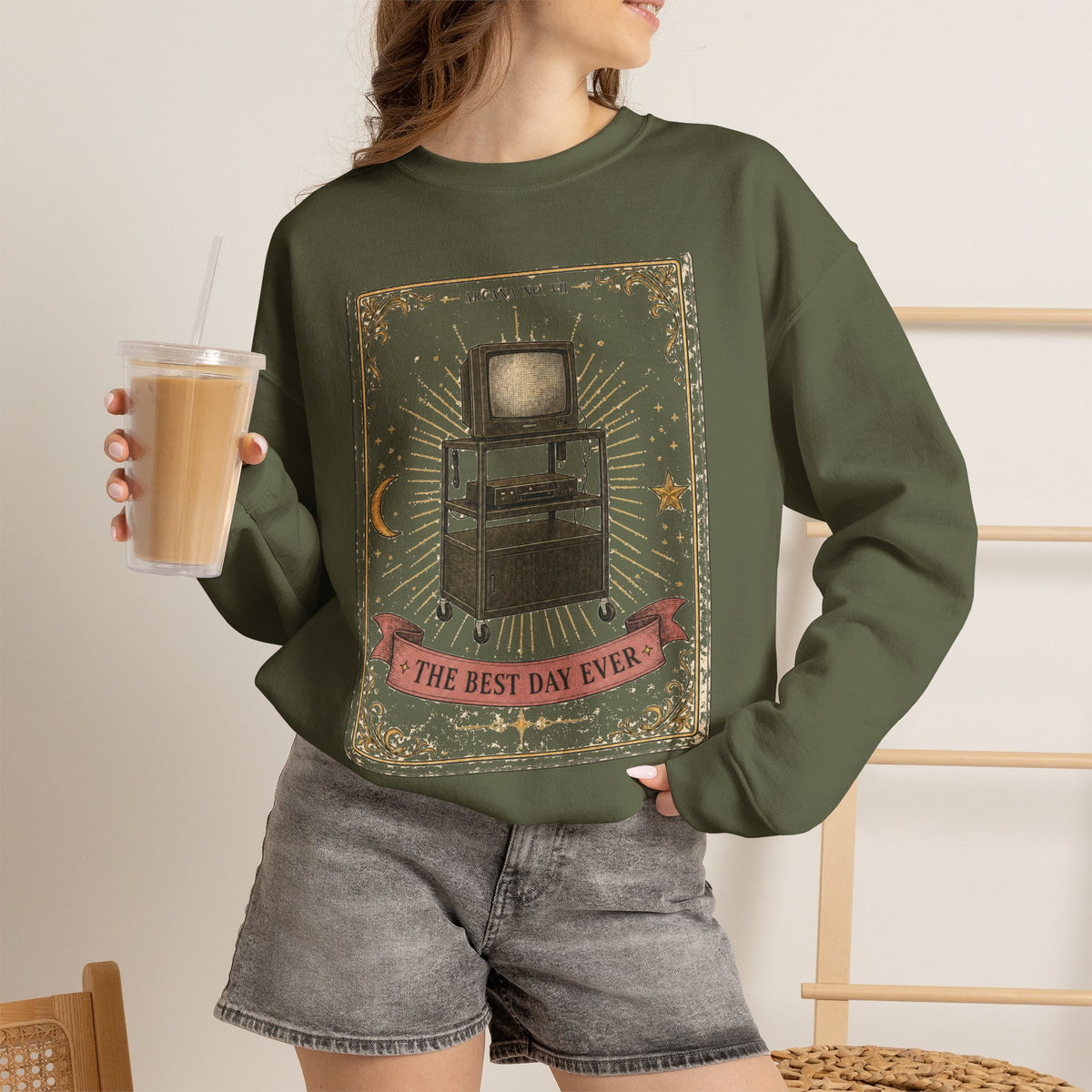 The Best Day Ever – Retro School TV Trolley Sweatshirt